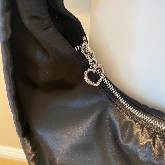 Black Satin Bow Bag Heart - Picture 5 of 9